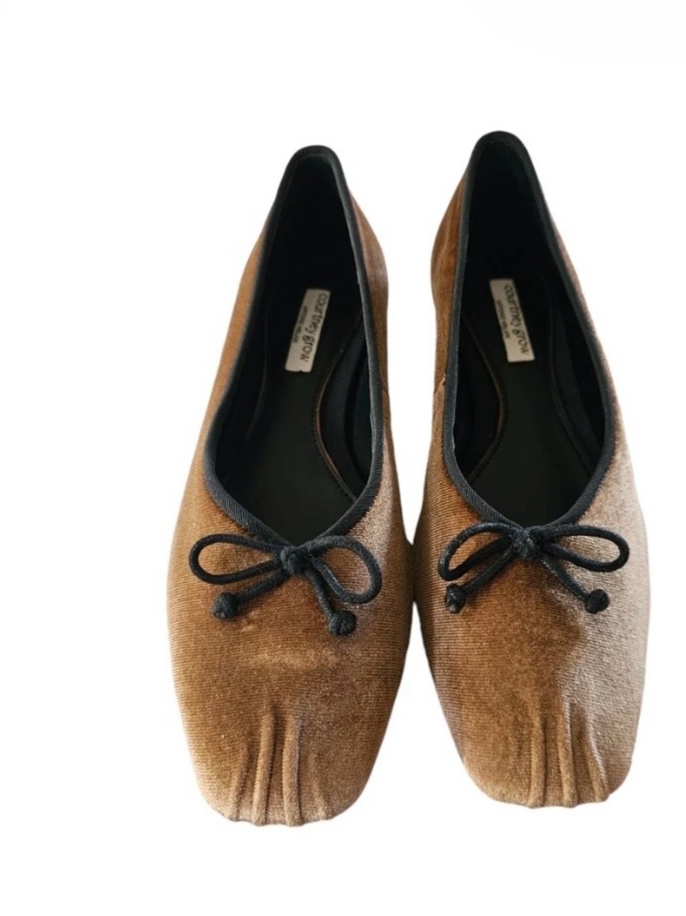 Antonio Melani x Courtney Grow James
Bow Ballet Flats Size 8.5